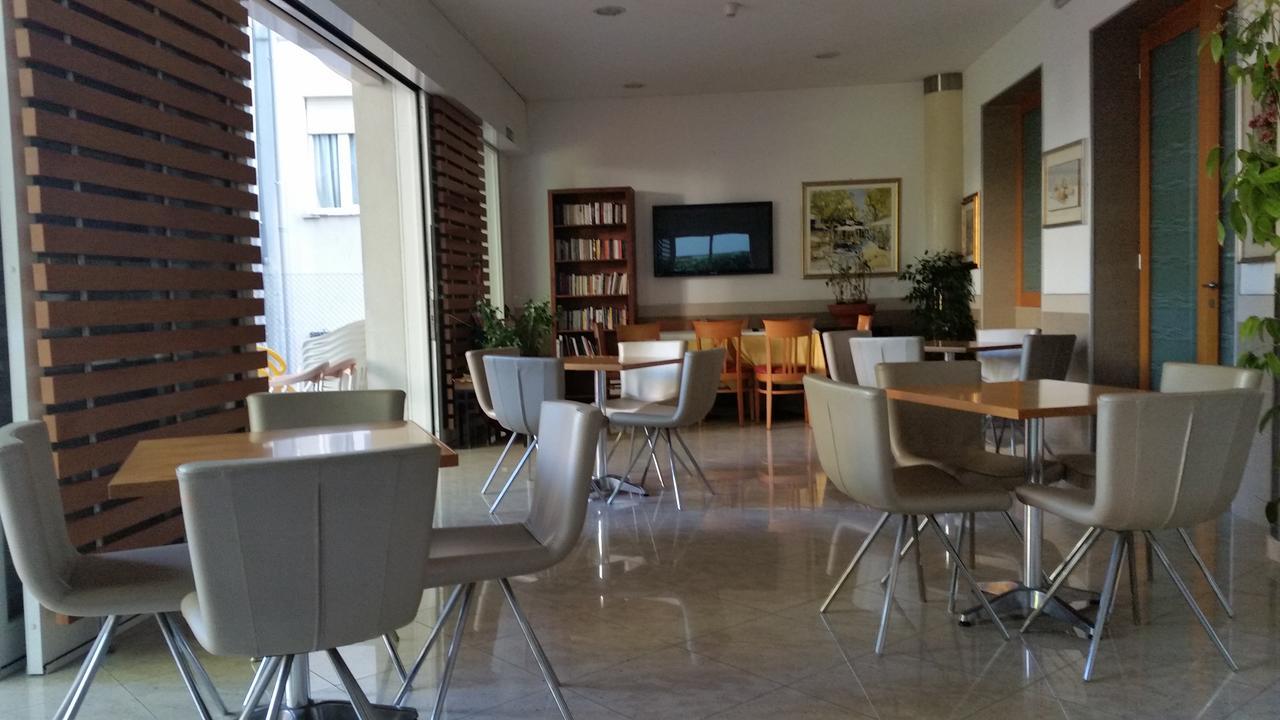 Hotel Angelus 리미니 외부 사진